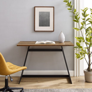 Leaning on sale desk wayfair